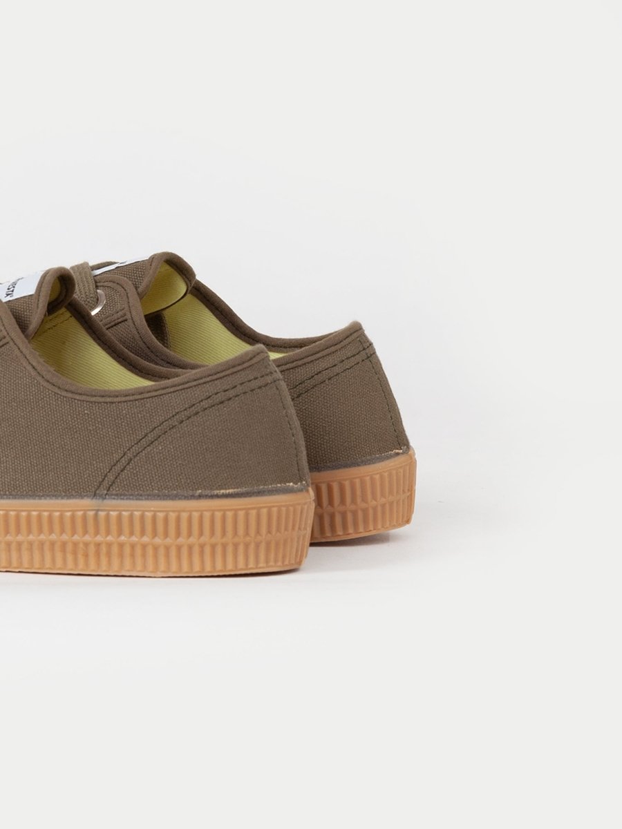 Novesta Star Master (Military/Transparent) | Trainers