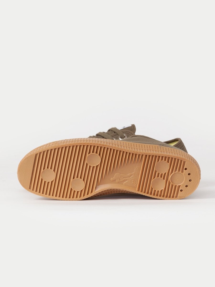Novesta Star Master (Military/Transparent) | Trainers