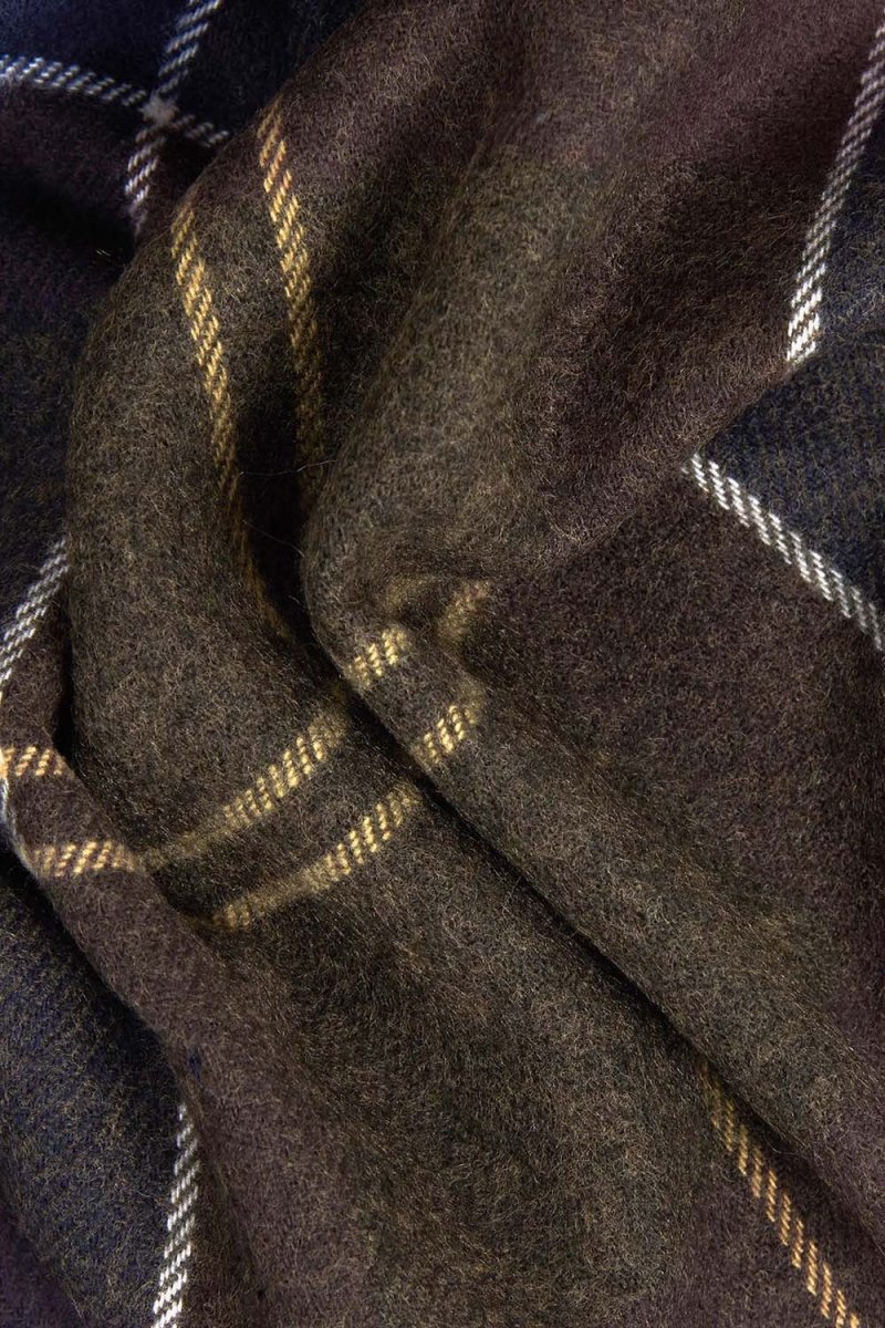 Barbour Galingale Tartan Scarf (Classic Tartan) | Scarf